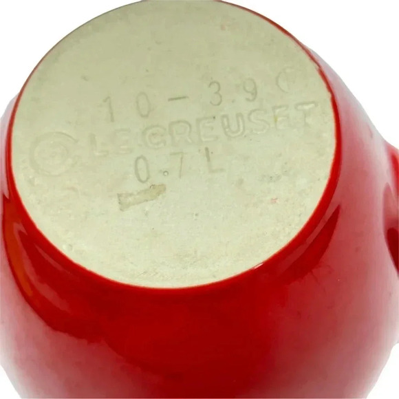 Le Crueset Milk Jug Stoneware Red Pottery 23 oz Ceramic - Picture 3 of 9